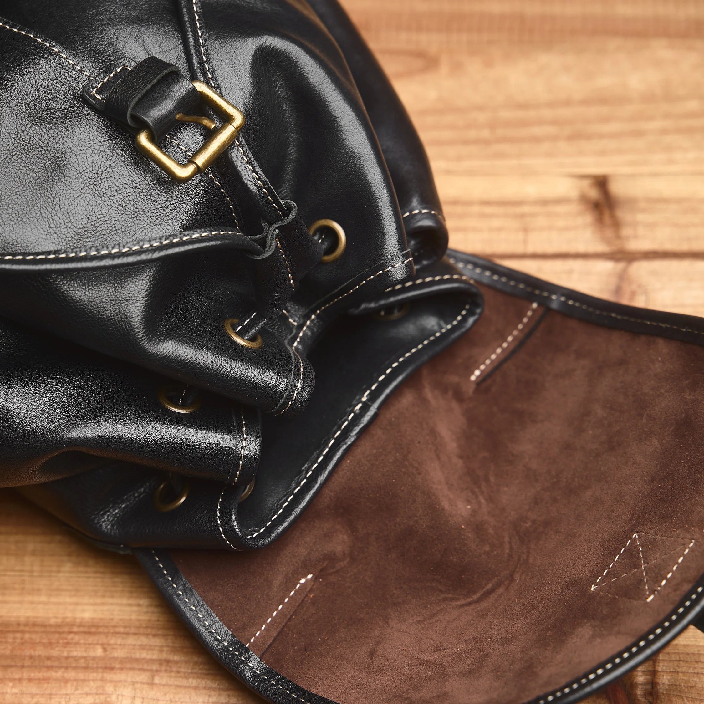 Sac de voyage à dos en cuir noir